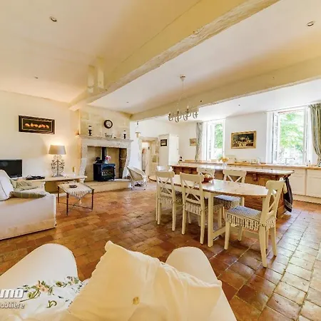 Les Faures Villa